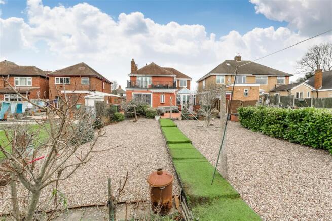 128 Watling Street, Grendon