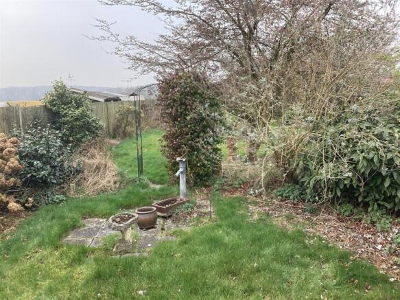 45 Birchley Heath Road, Birchley Heath