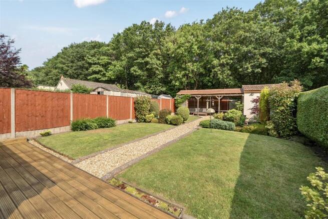 10 Woodside, Arley