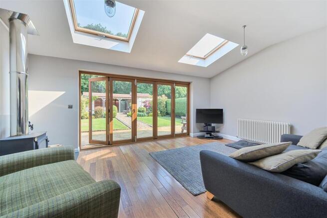 10 Woodside, Arley