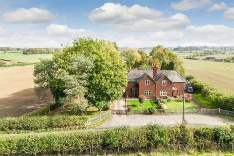 Clifton Lane Cottages, Thorpe Constantine, B79