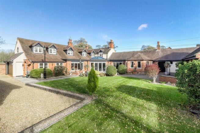 Main Road, Baxterley