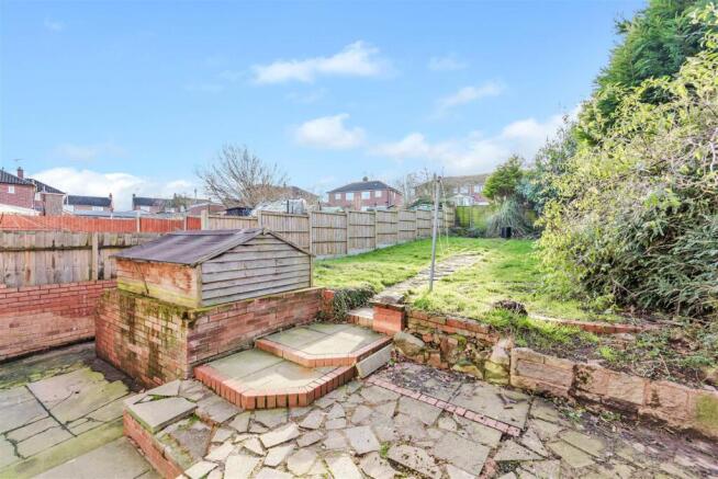 32 St Nicholas Estate, Baddesley Ensor