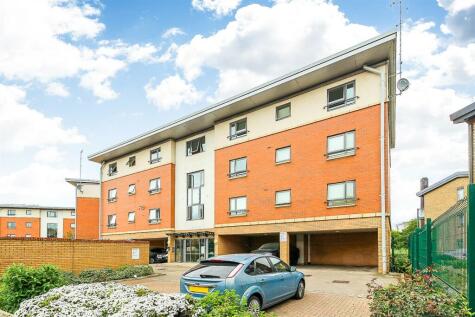 West Cotton Close, Northampton, NN4