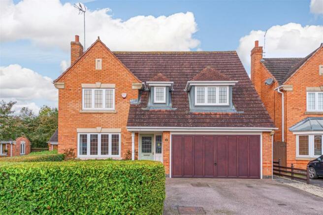 4 bedroom detached house for sale in Samwell Way ...