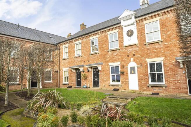 6 Catesby House, Guys Common