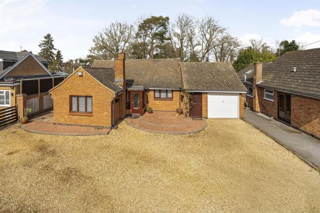 3 Crick Road, Rugby