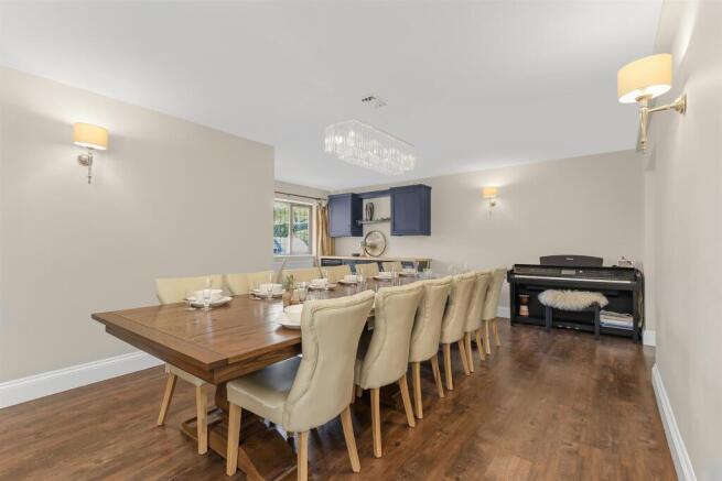 56 Rugby Road, Binley Woods (27).jpg