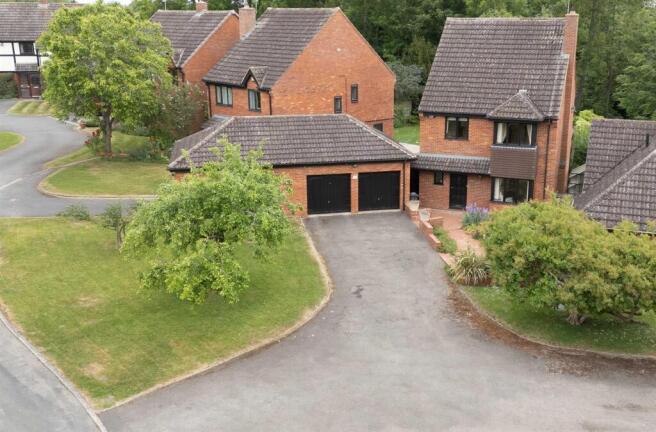 12 Manor House Close, Rugby