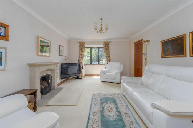 12 Manor House Close, Rugby