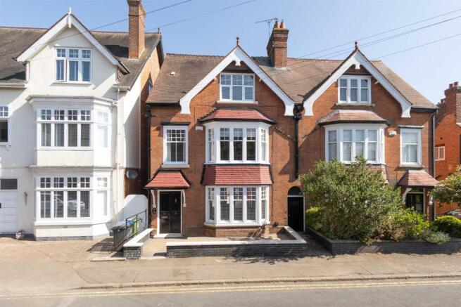 8 Elsee Road, Rugby (29).jpg