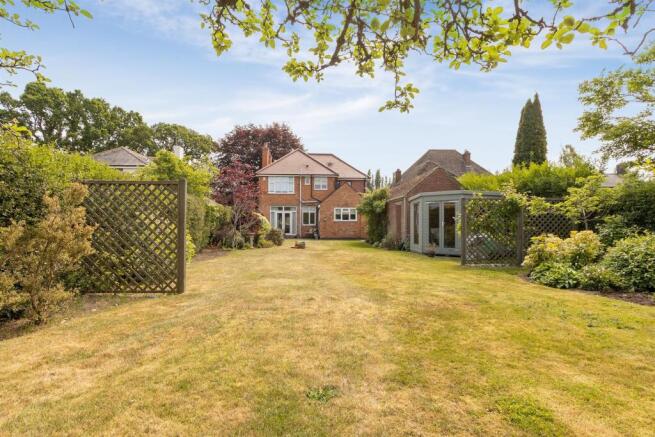 12 Longrood Road