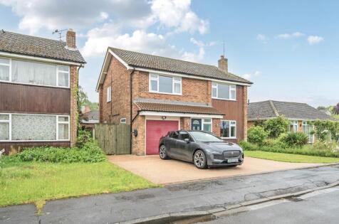 Gainsborough Crescent, Hillmorton, Rugby