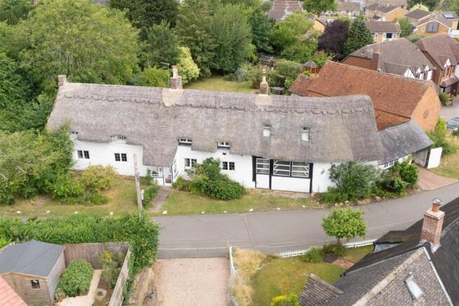 Greys Orchard, Barby