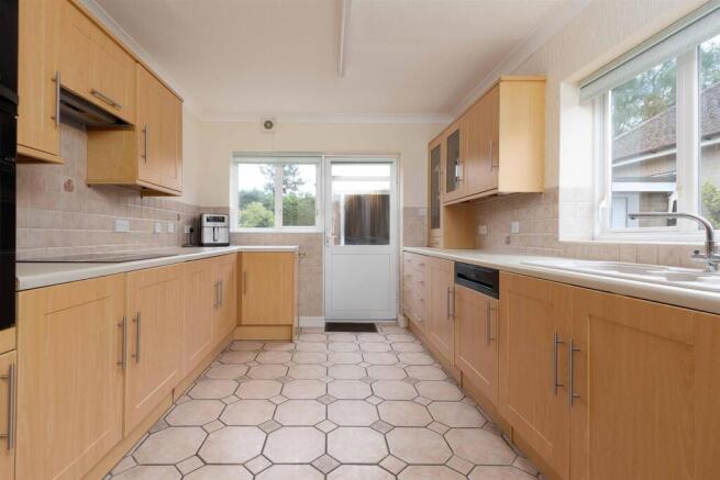 21 Lime Tree Avenue, Rugby