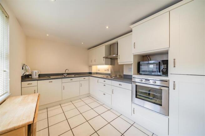 7 Rowe Close, Rugby