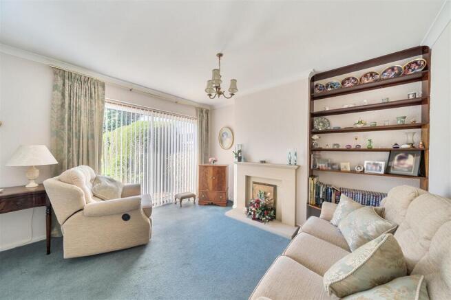 62 Wolsey Road, Rugby