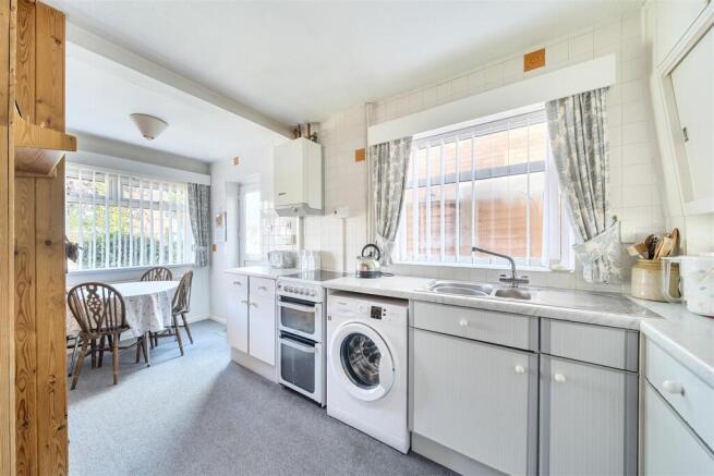 62 Wolsey Road, Rugby