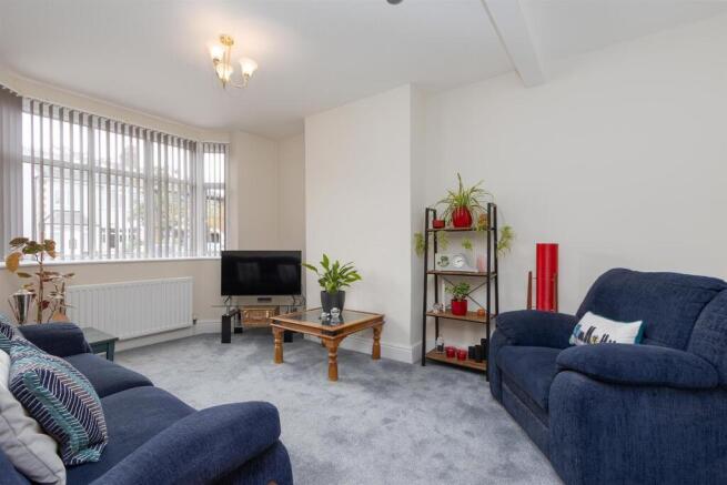 7 Shenstone Avenue, Rugby