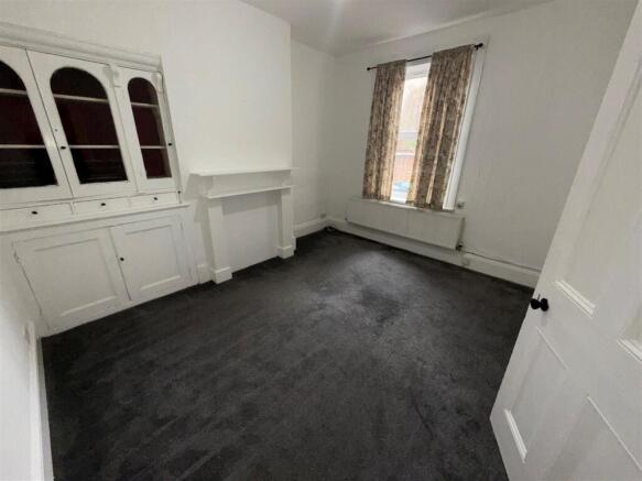 129a Clifton lounge.jpg