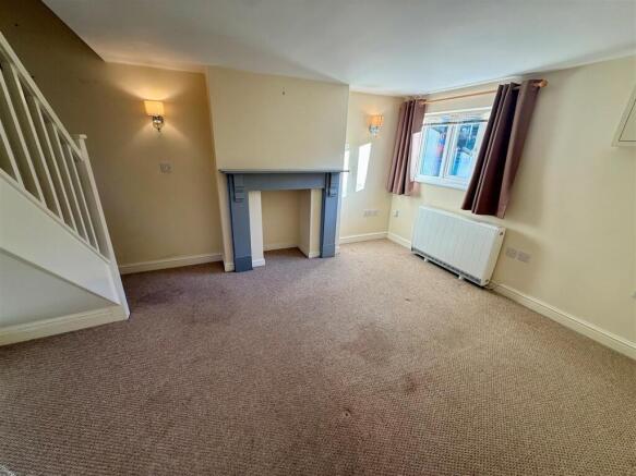 44 The Crescent Lounge.jpg