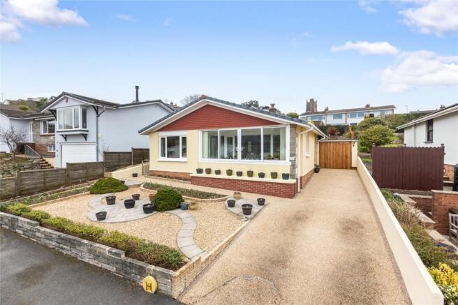 53 Churchfields