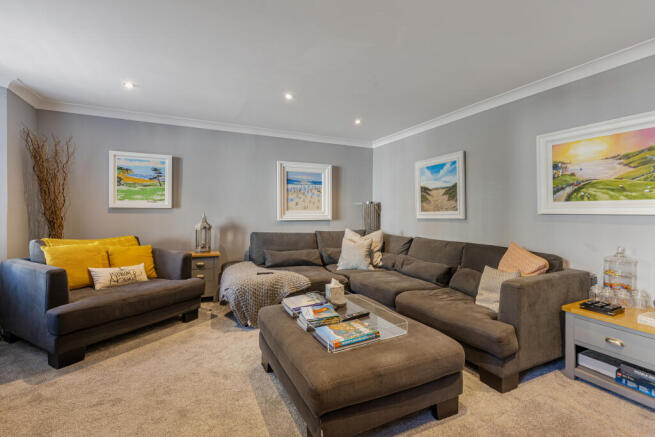 30 Sitting Room 2 12 Sheplegh Court Blackawton - 2