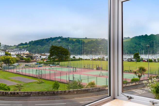 20 Bed View 9 College Way Dartmouth - 250529