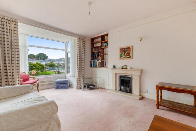 9 Sitting Room 9 College Way Dartmouth - 250529