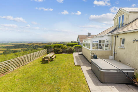 Salcombe Road, Malborough