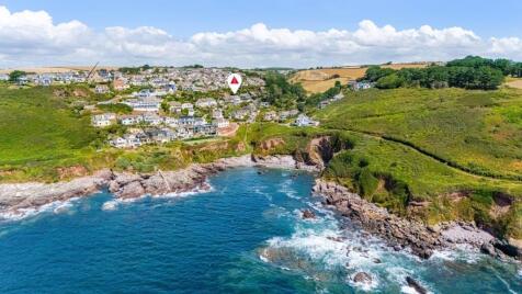 Furzehill Road, Heybrook Bay