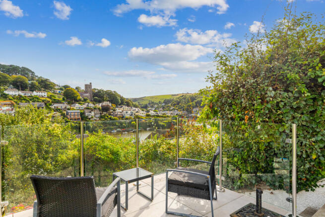 A25 - Kiora 7 Church Park Road Newton Ferrers - 25