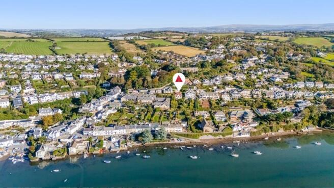 Spinnaker Main with Location Pin