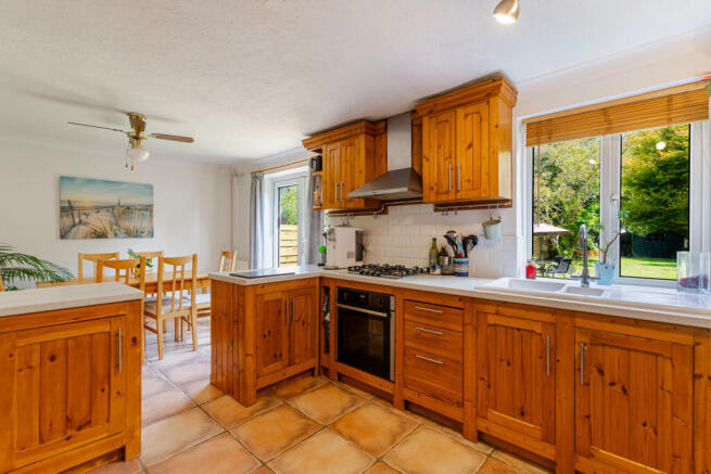 A12 - 12 Barn Park Stoke Gabriel - 250724