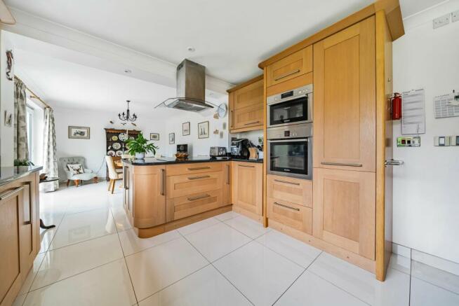 Kitchen / Breakfast Room