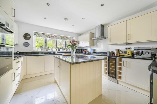 Kitchen / Breakfast Room