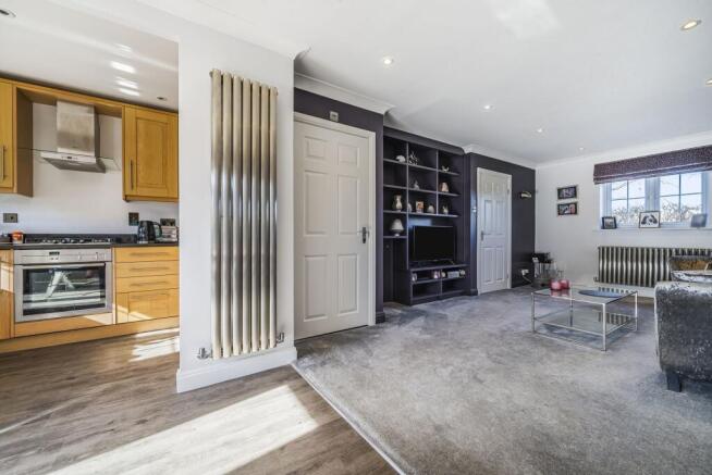 Kitchen / Dining area