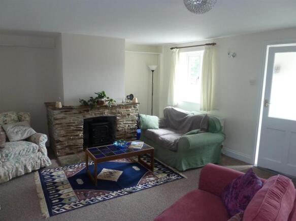 Photo 3