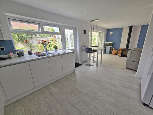 Kitchen 2