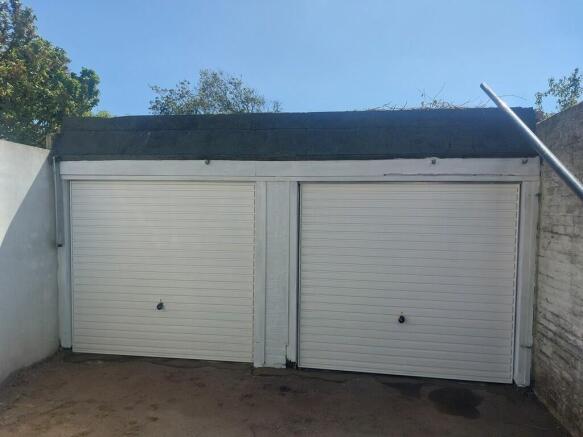 Garage (1)
