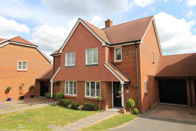 2 Bedroom Semi Detached House For Sale In Larch End Uckfield East