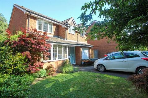 Cirrus Gardens, Hamble, Southampton, Hampshire, SO31
