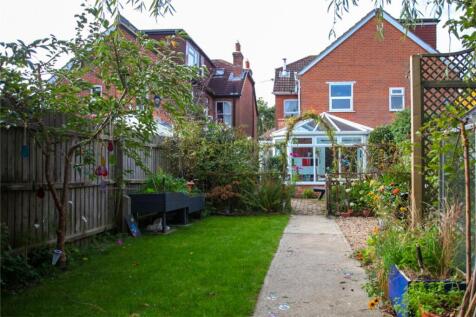 Waverley Avenue, Netley Abbey, Southampton, Hampshire, SO31