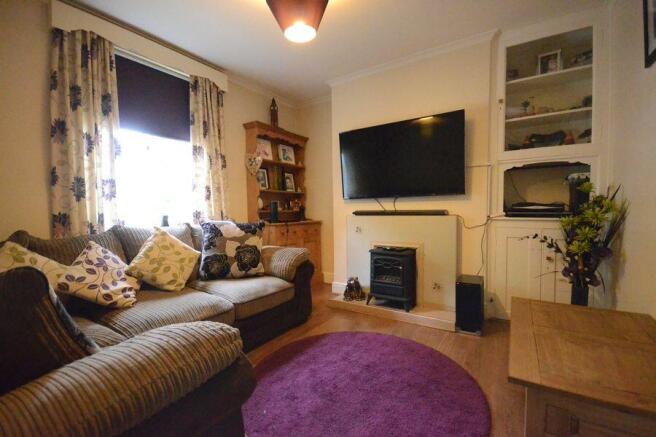 lounge_resized.JPG