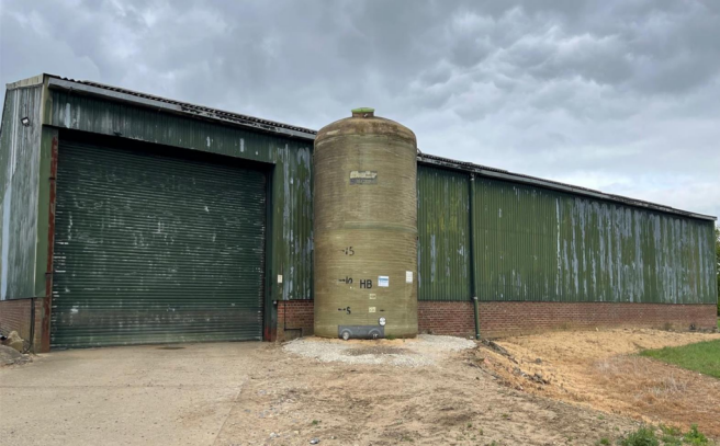 Barn 2 1.png