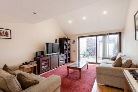 Mackenzie Road, London, N7