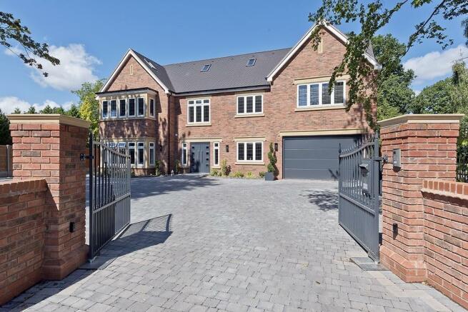 6 bedroom detached house for sale in Alderbrook Road ...