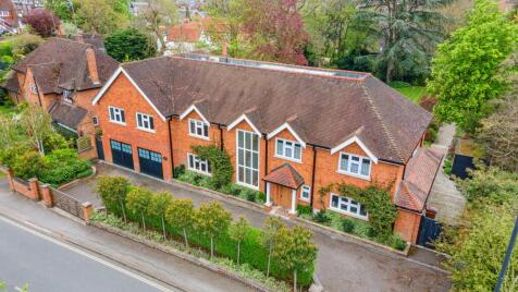 Paines Lane, Pinner Village, HA5