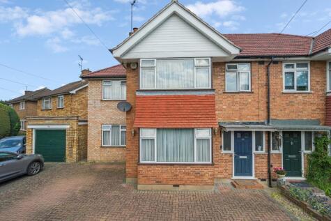 Sylvia Avenue, Hatch End, Pinner HA5