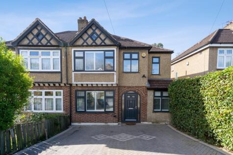 Lyndhurst Avenue, Pinner, HA5